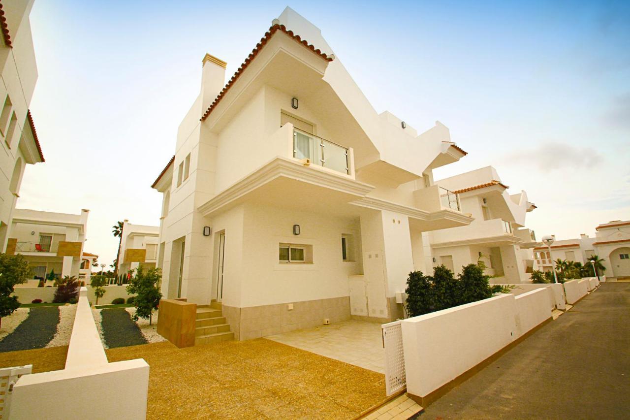 Luxury Bungalow Allegra 43 With Ac And Pool Ciudad Quesada Eksteriør billede